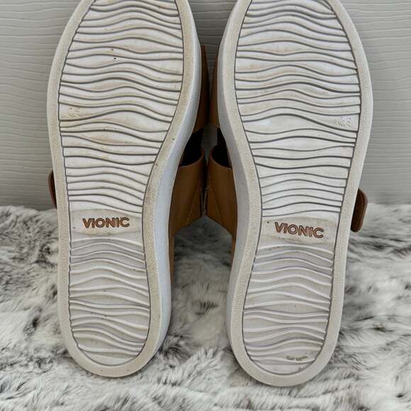 Vionic Splendid Fillmore Tan Leather Slide Sandals - Picture 6 of 6